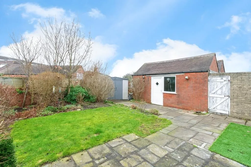 Lytham St. Annes, Lancashire, FY8 4BQ - Online Auctions