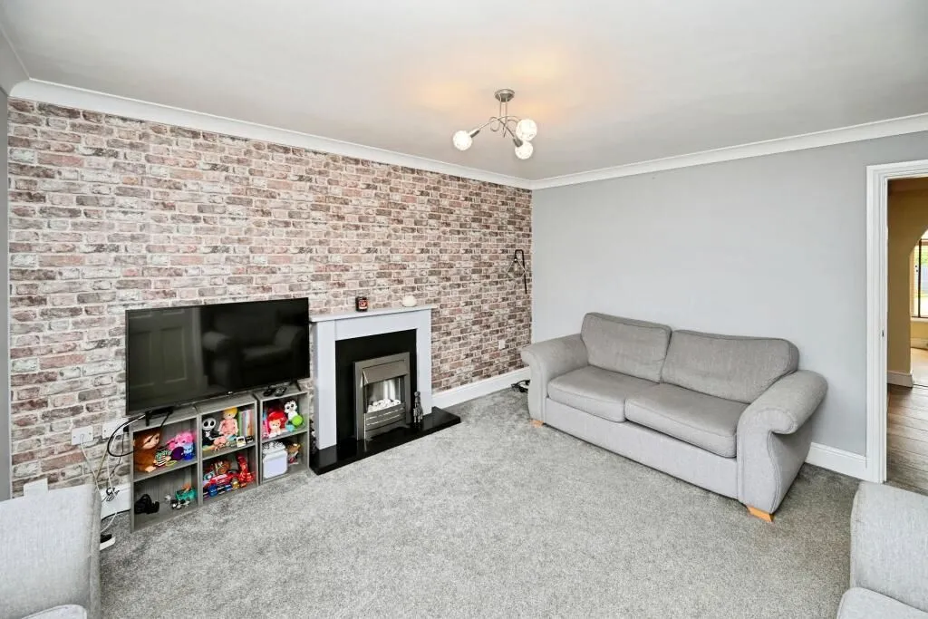 Horncastle, Lincolnshire, LN9 6RJ - Online Auctions