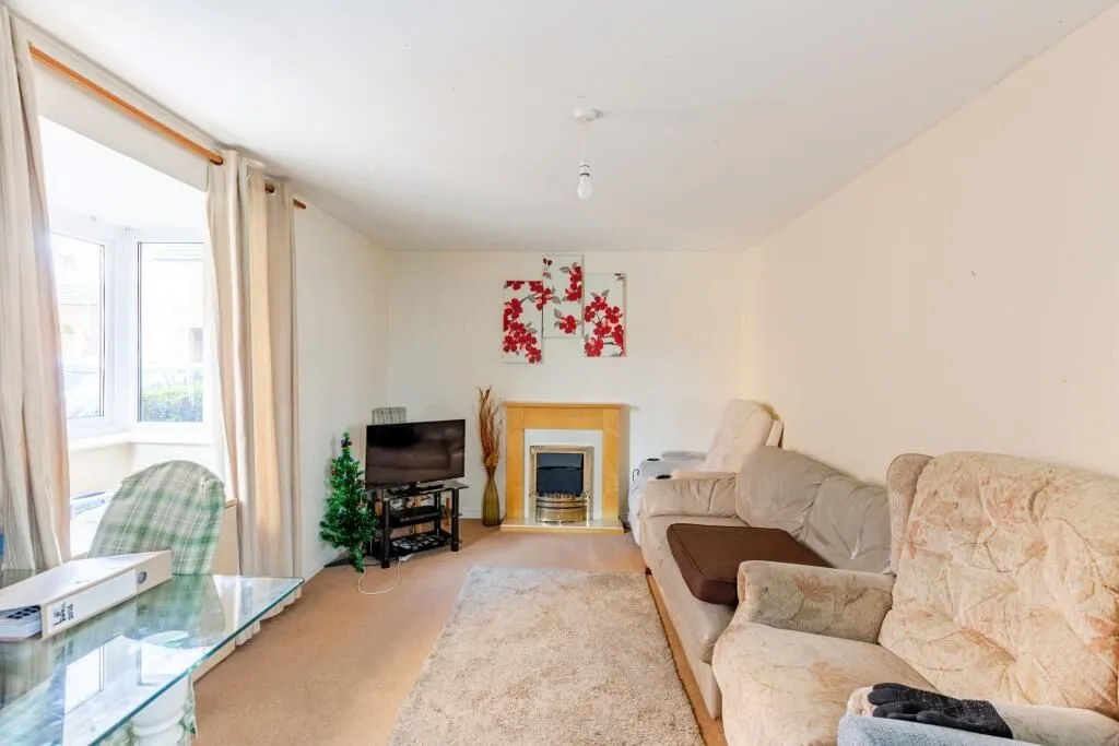 Higham Ferrers, Rushden, Northamptonshire, NN10 8NX - Online Auctions