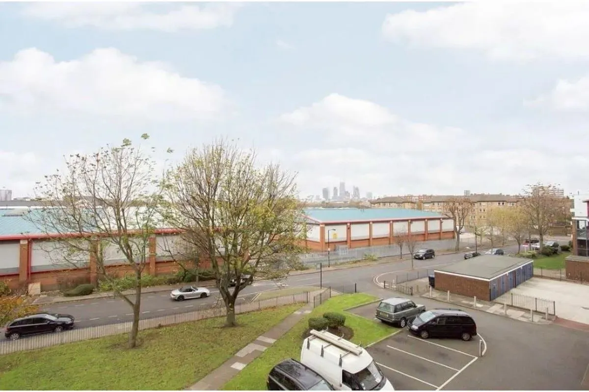 Astley House, Rowcross Street, London, SE1 5HU - Online Auctions
