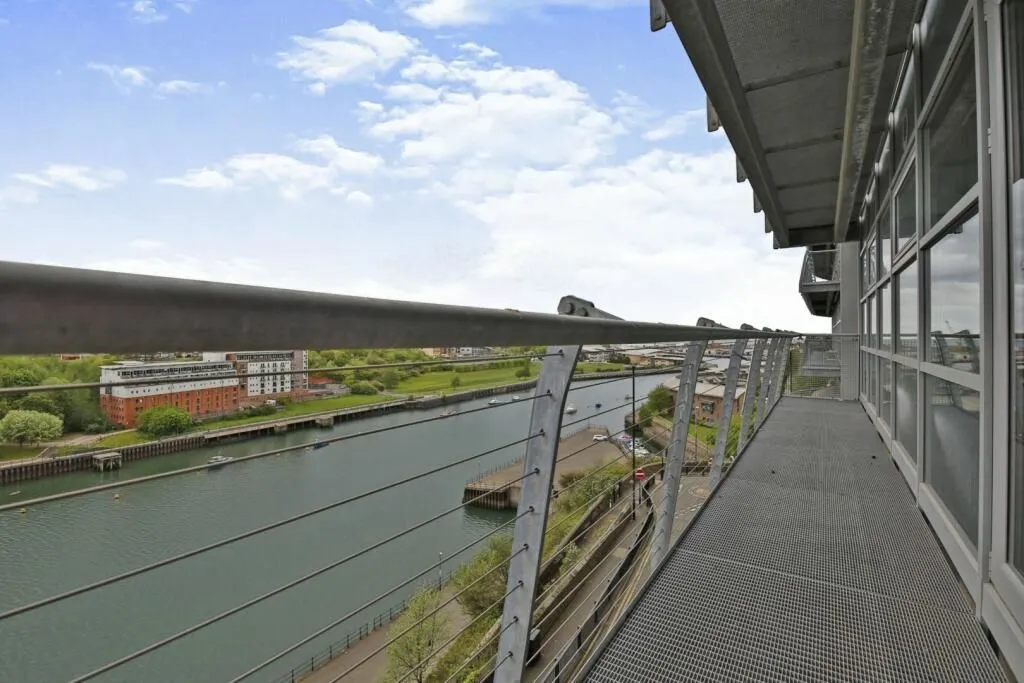 Echo Building, West Wear Street, Sunderland, Tyne and Wear, SR1 1XD - Online Auctions