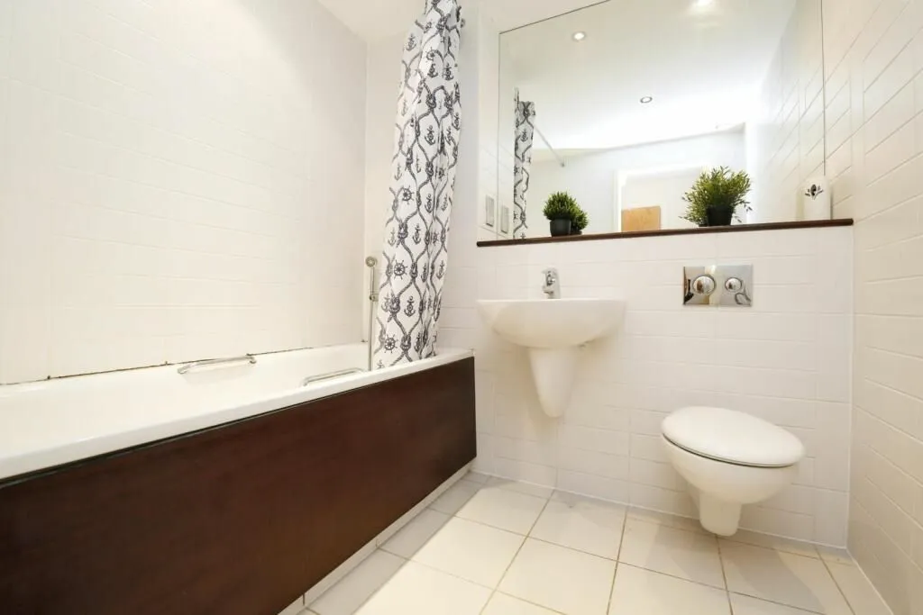 Echo Building, West Wear Street, Sunderland, Tyne and Wear, SR1 1XD - Online Auctions