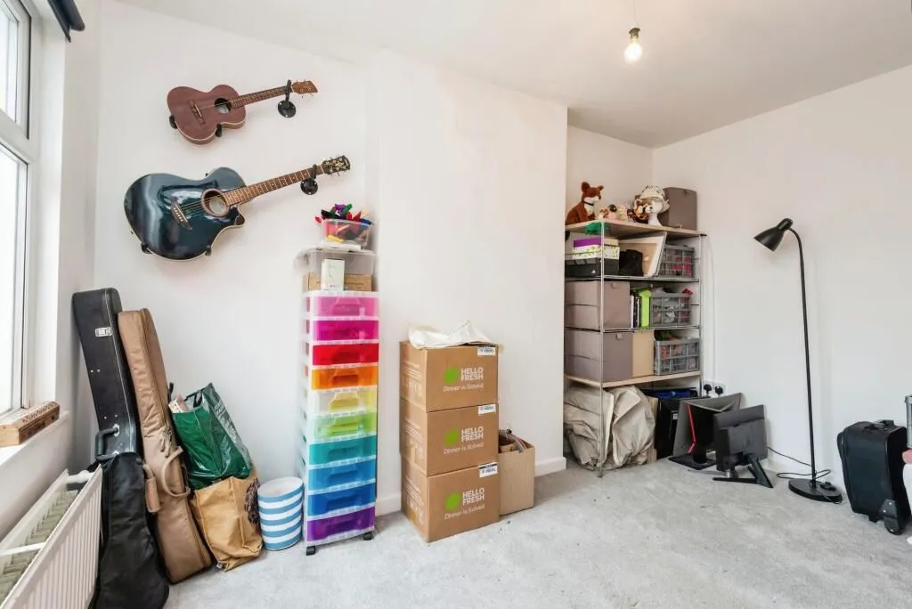 Gloucester, Gloucestershire, GL4 6PS - Online Auctions