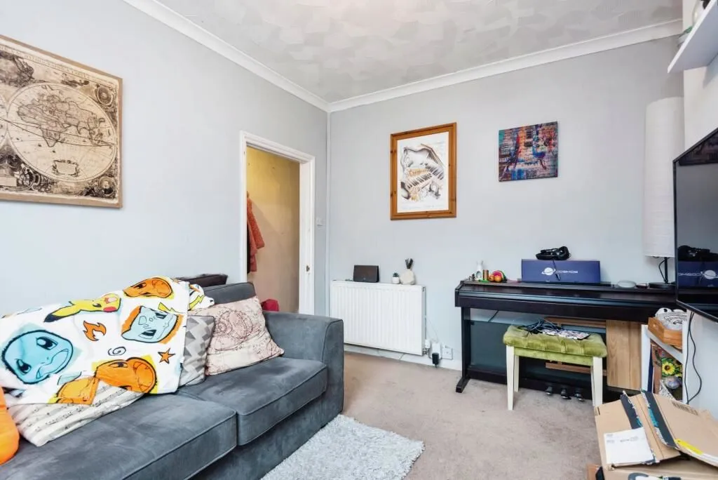 Gloucester, Gloucestershire, GL4 6PS - Online Auctions