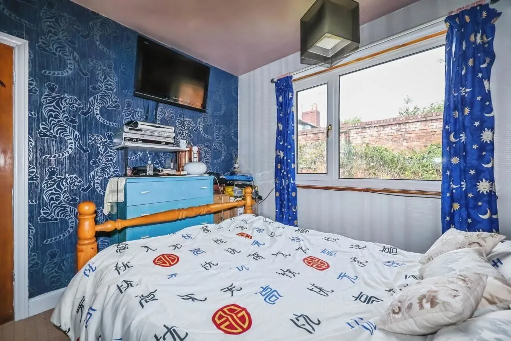 Nottingham, Nottinghamshire, NG5 4AP - Online Auctions