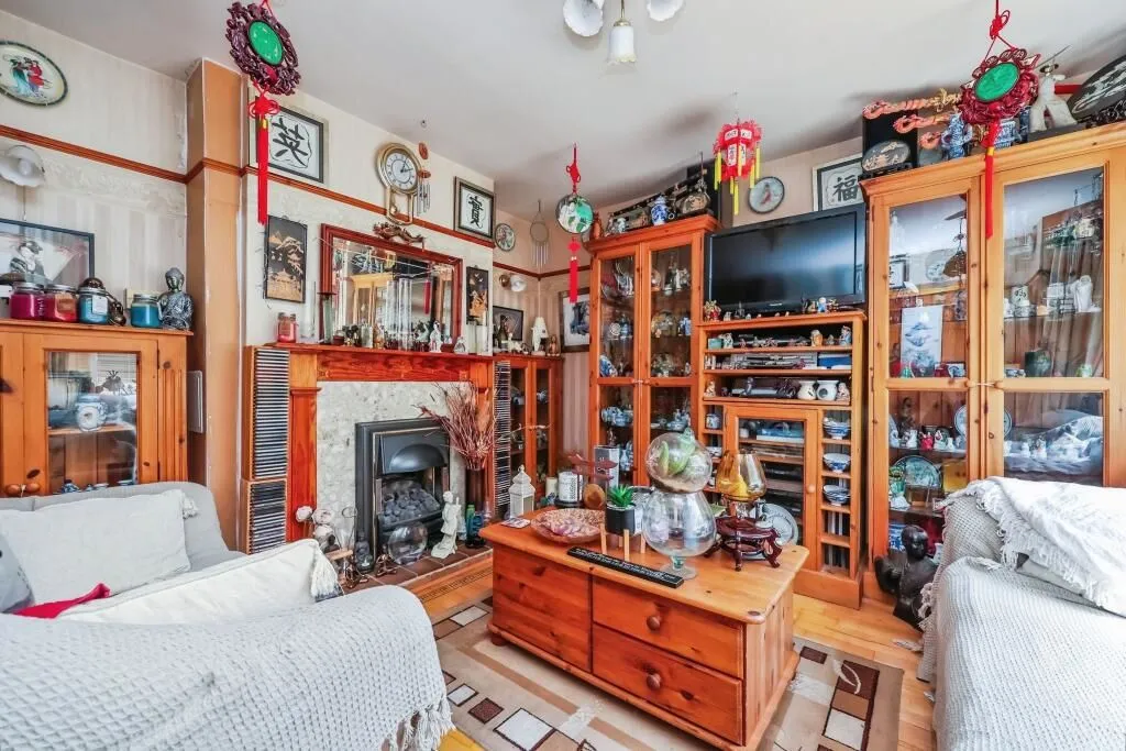 Nottingham, Nottinghamshire, NG5 4AP - Online Auctions