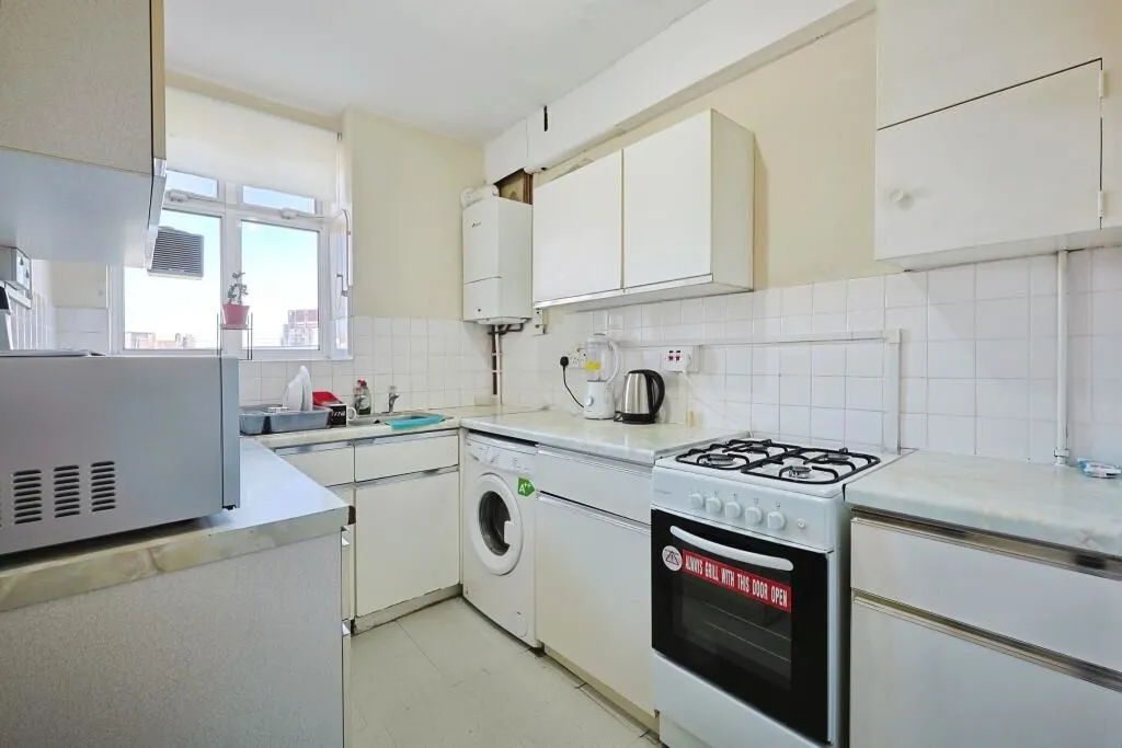 Drury House, Patmore Estate, London, SW8 4JJ - Online Auctions