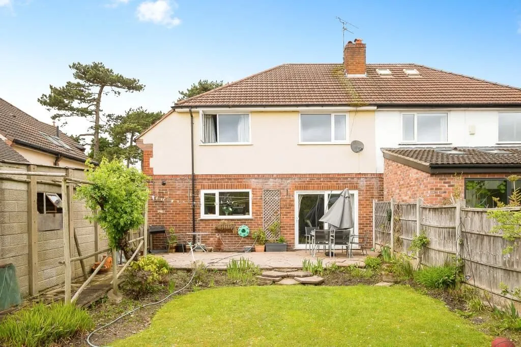 Chester, Cheshire, CH2 3EZ - Online Auctions