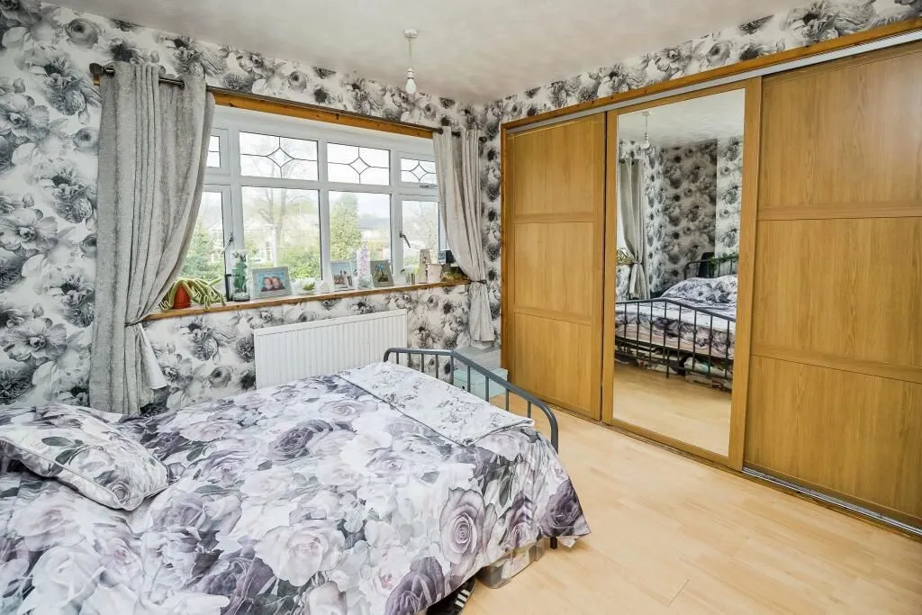 Chester, Cheshire, CH2 3EZ - Online Auctions