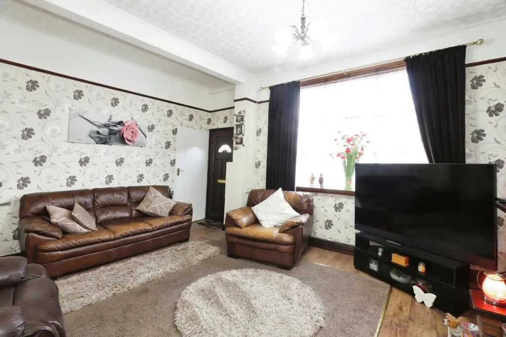Silverdale, Newcastle, Staffordshire, ST5 6LY - Online Auctions