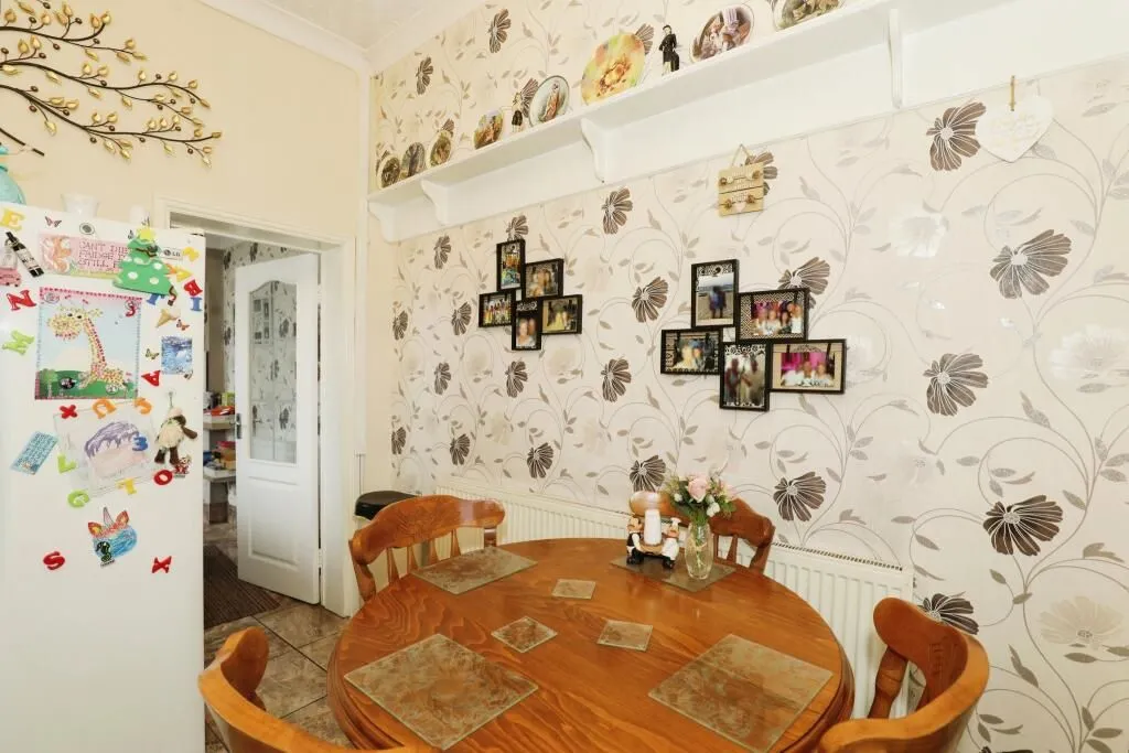 Silverdale, Newcastle, Staffordshire, ST5 6LY - Online Auctions