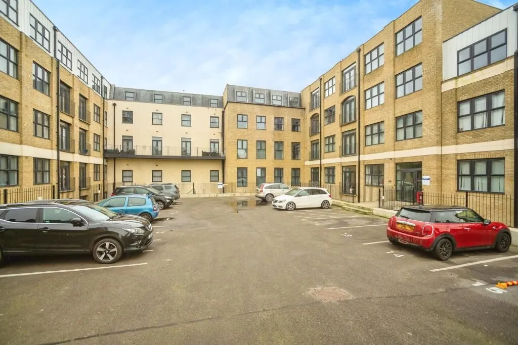 Ramsgate, Kent, CT11 9TU - Online Auctions