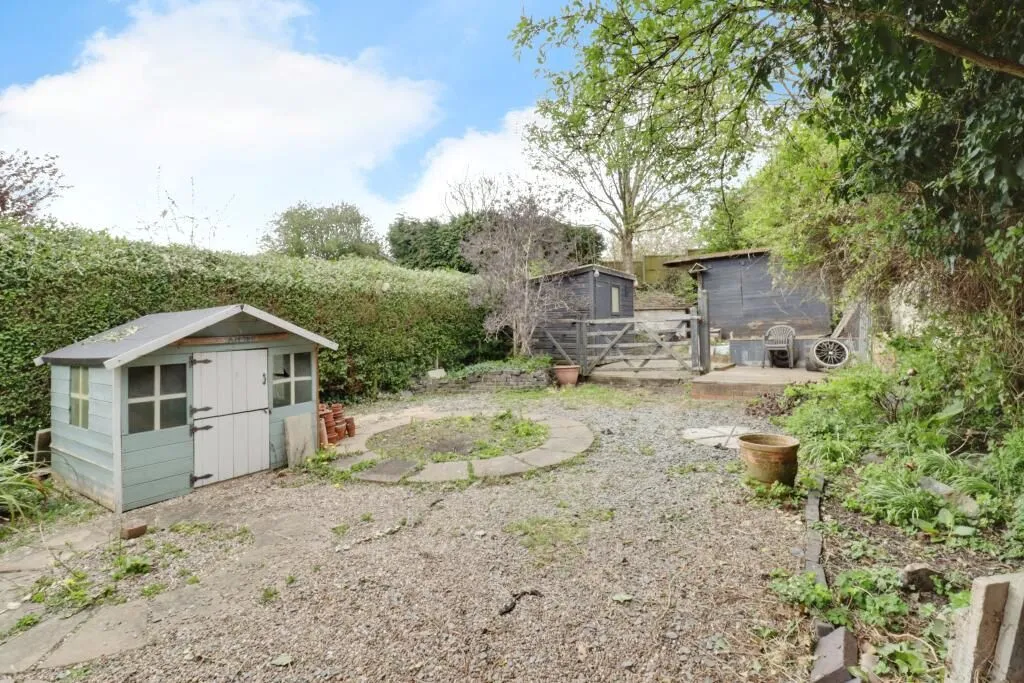 Whitwick, Coalville, Leicestershire, LE67 5GN - Online Auctions