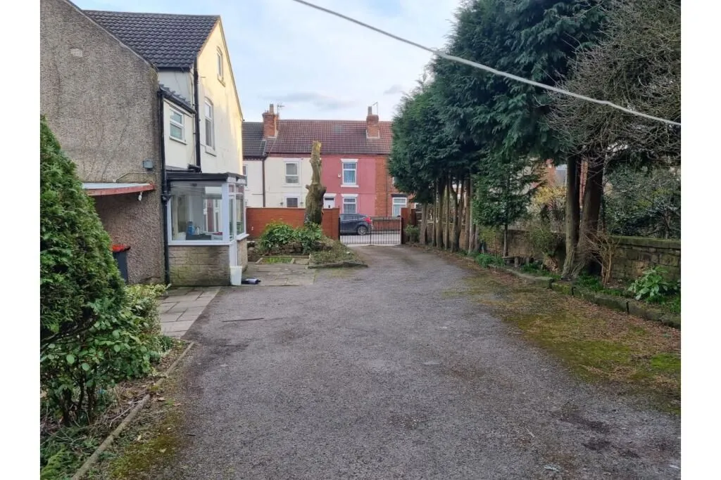 Kirkby-in-Ashfield, Nottingham, Nottinghamshire, NG17 9JB - Online Auctions