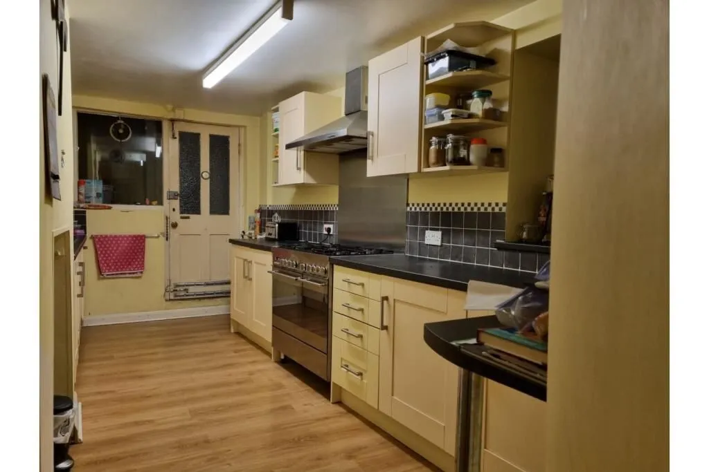 Kirkby-in-Ashfield, Nottingham, Nottinghamshire, NG17 9JB - Online Auctions