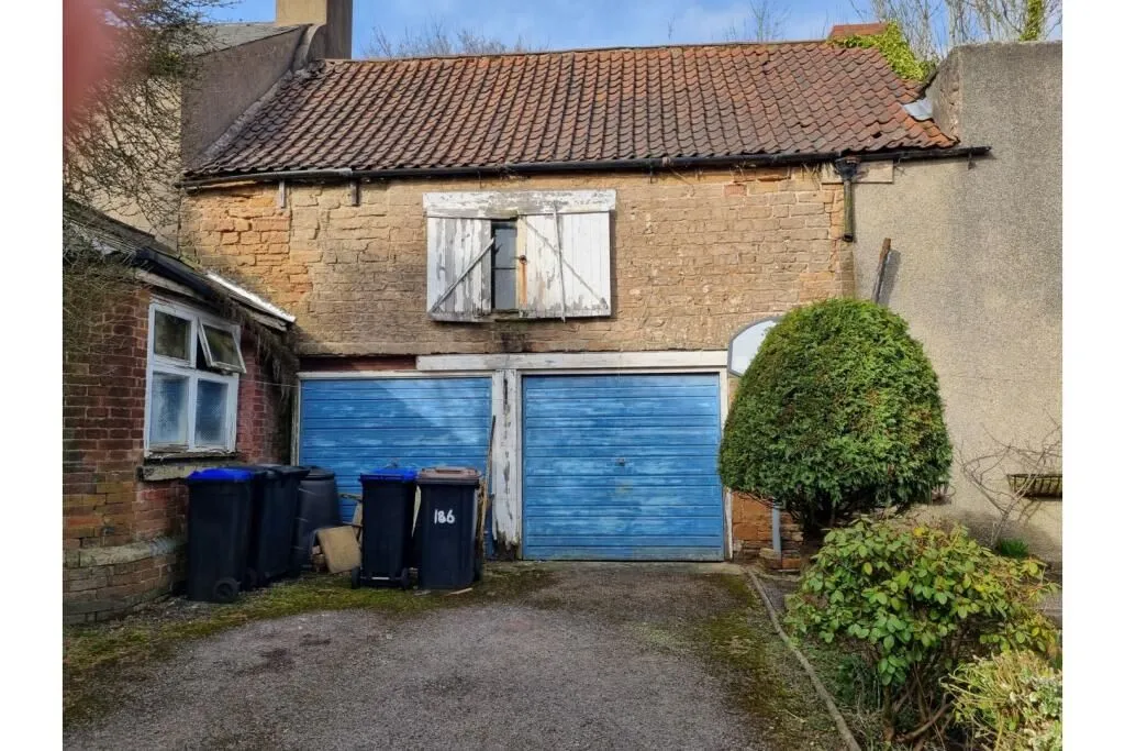 Kirkby-in-Ashfield, Nottingham, Nottinghamshire, NG17 9JB - Online Auctions