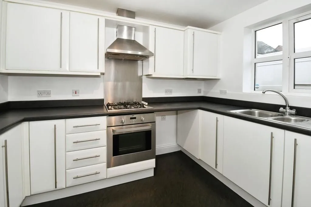Lincoln, Lincolnshire, LN1 3QB - Online Auctions
