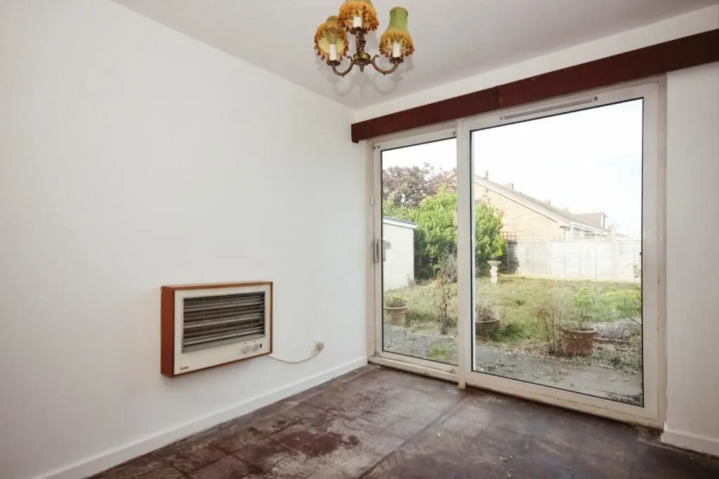Leamington Spa, Warwickshire, CV32 7BH - Online Auctions