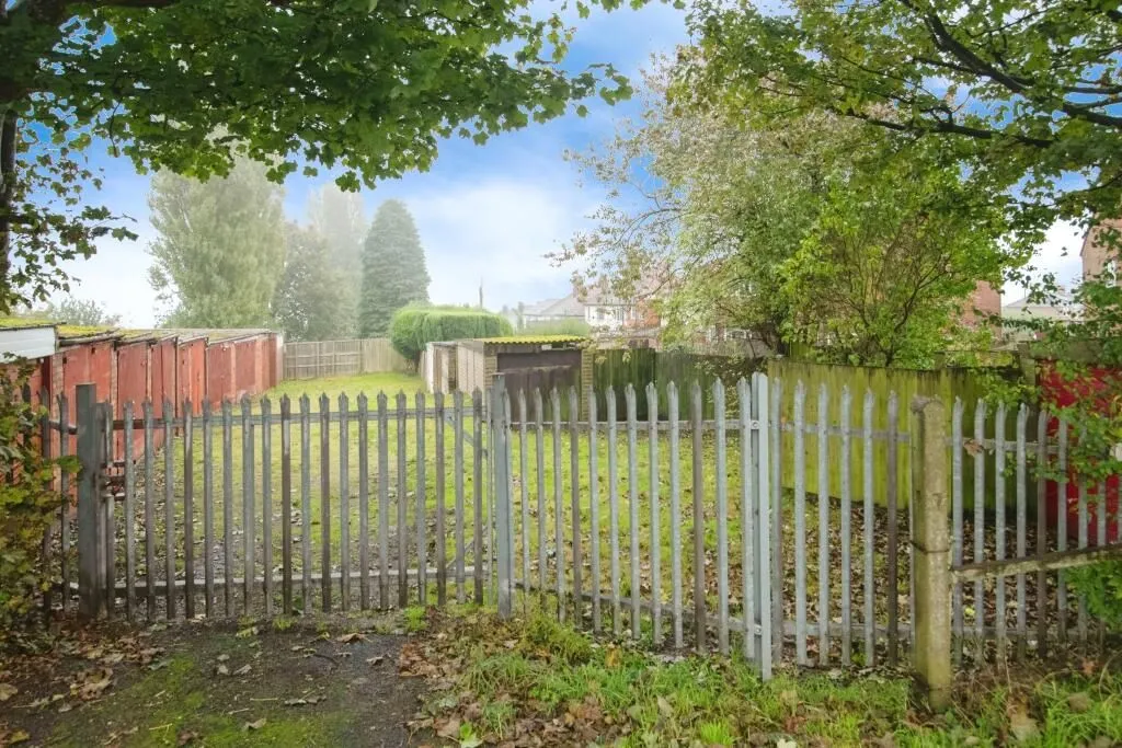 Rowley Regis, West Midlands, B65 9QF - Online Auctions