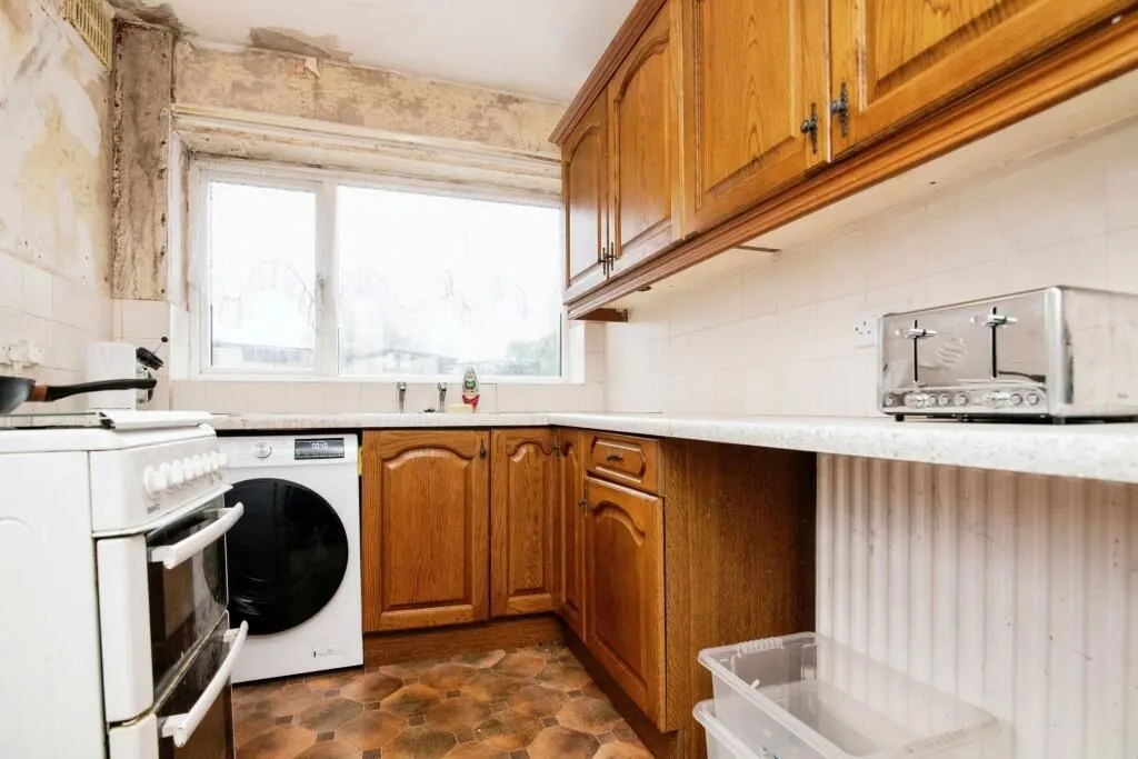 Rowley Regis, West Midlands, B65 9QF - Online Auctions