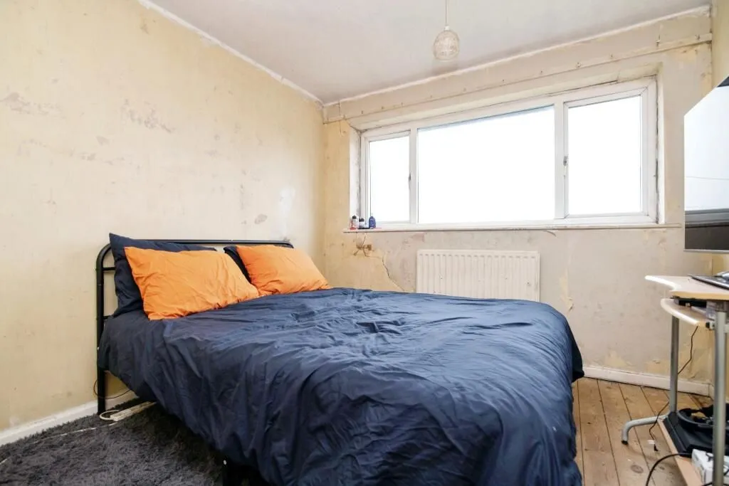Rowley Regis, West Midlands, B65 9QF - Online Auctions