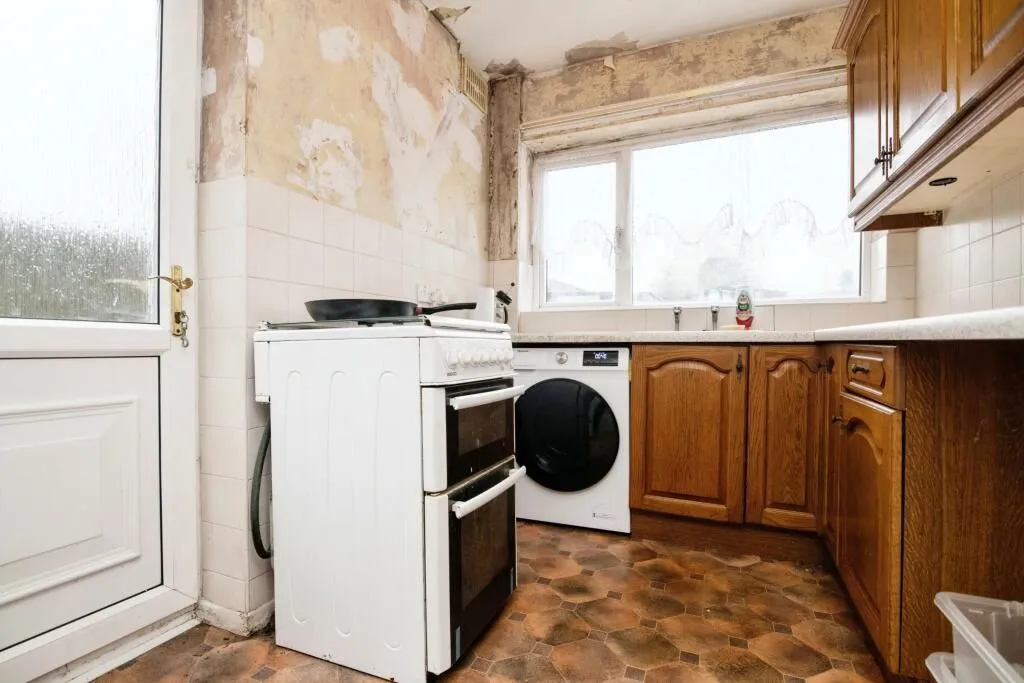 Rowley Regis, West Midlands, B65 9QF - Online Auctions