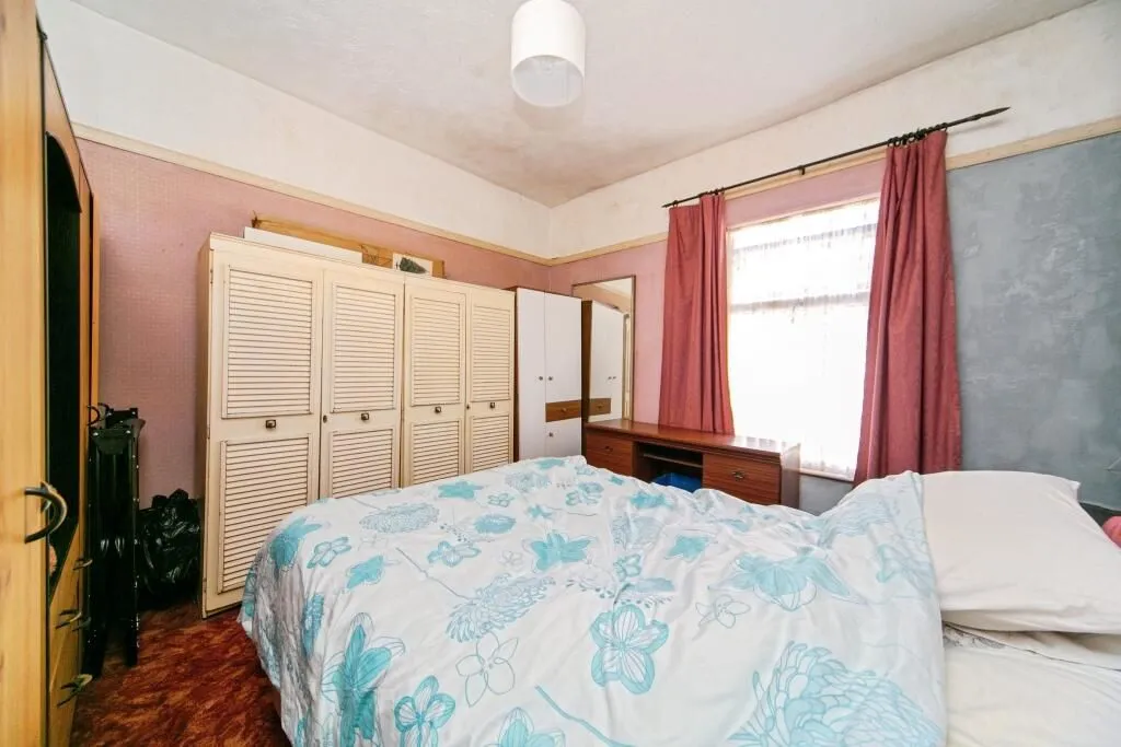 Liverpool, Merseyside, L4 2RE - Online Auctions