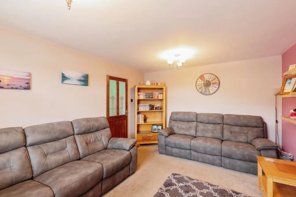 Ingol, Preston, Lancashire, PR2 3XY - Online Auctions