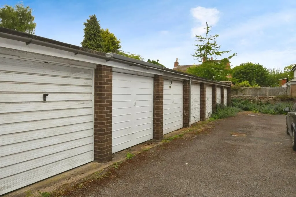 Stonefield Avenue, Lincoln, Lincolnshire, LN2 1QL - Online Auctions