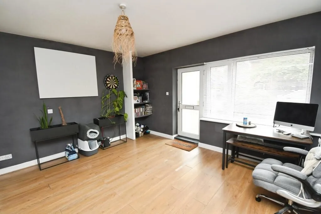 Stonefield Avenue, Lincoln, Lincolnshire, LN2 1QL - Online Auctions