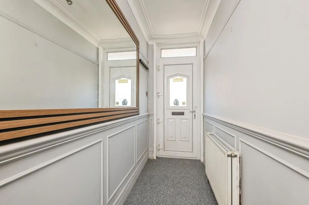 Leeds, West Yorkshire, LS13 4JX - Online Auctions
