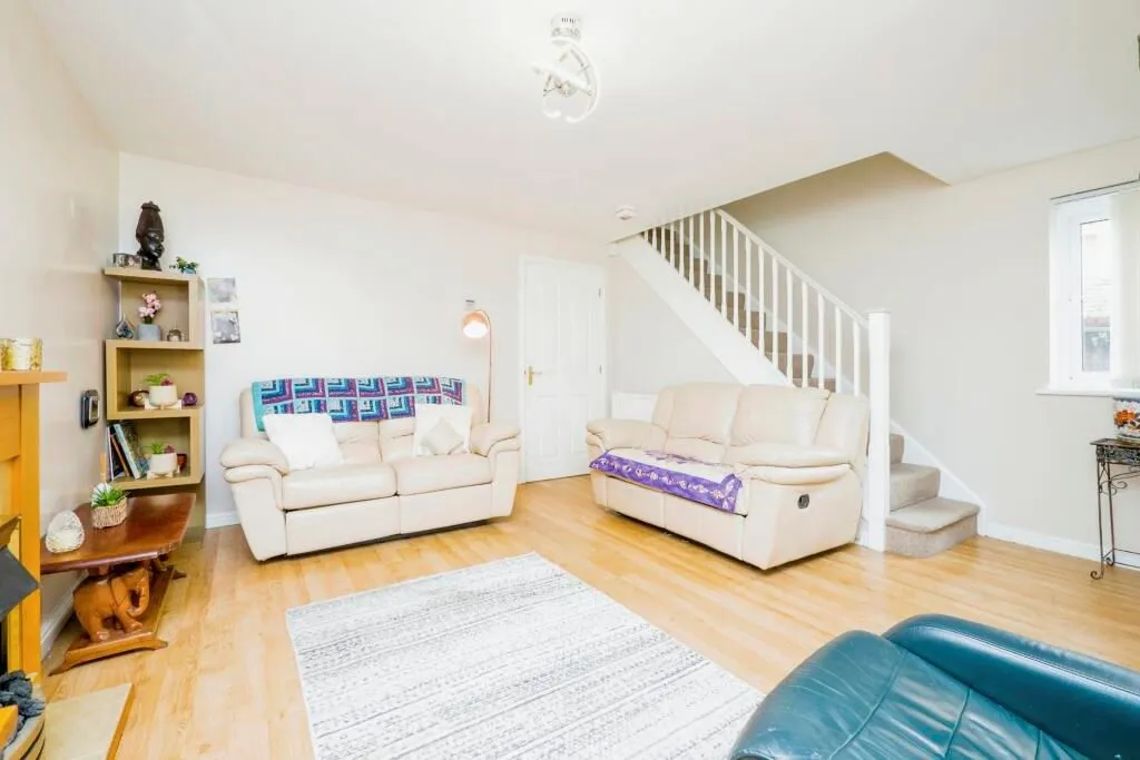 Blackmill, Bridgend, Mid Glamorgan, CF35 6EJ - Online Auctions