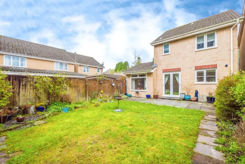 Blackmill, Bridgend, Mid Glamorgan, CF35 6EJ - Online Auctions