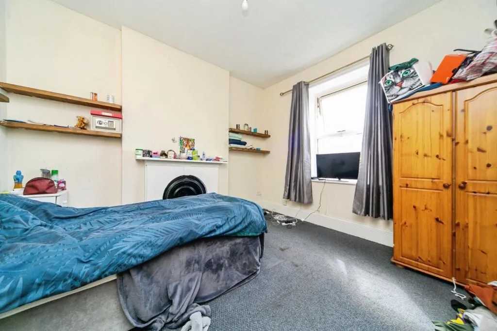 Prenton, Merseyside, CH43 5RQ - Online Auctions