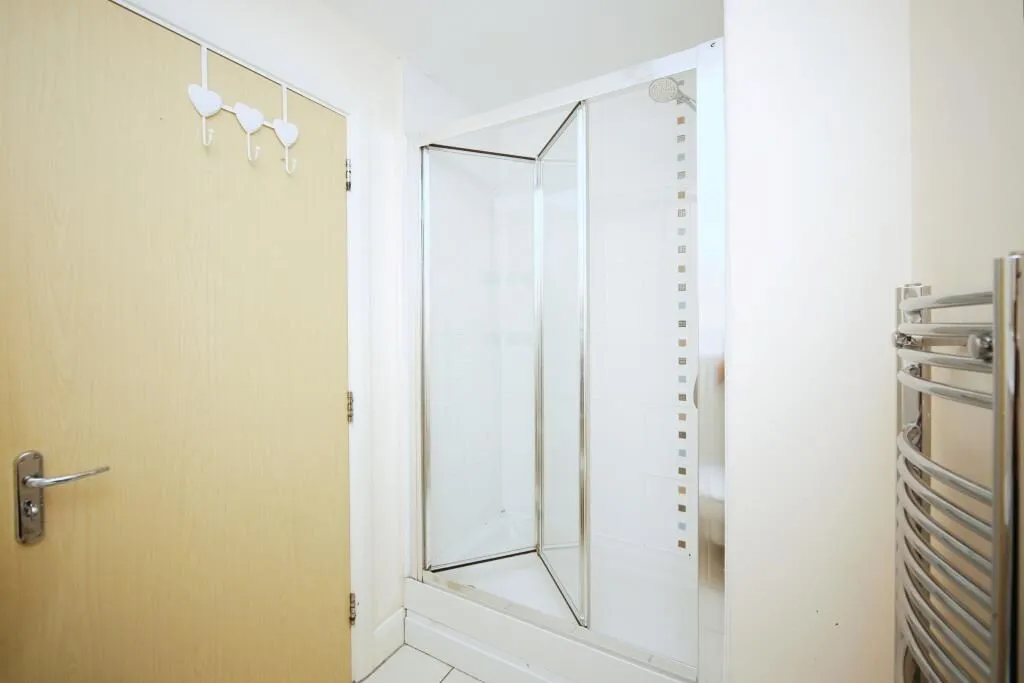 56 Bath Row, Birmingham, West Midlands, B15 2DG - Online Auctions