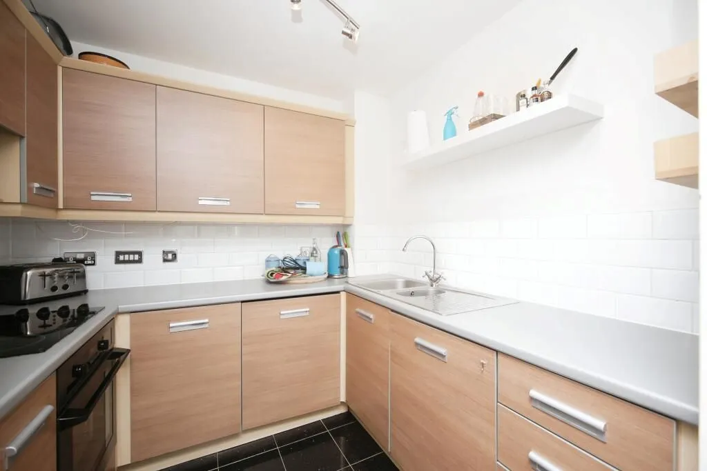 56 Bath Row, Birmingham, West Midlands, B15 2DG - Online Auctions