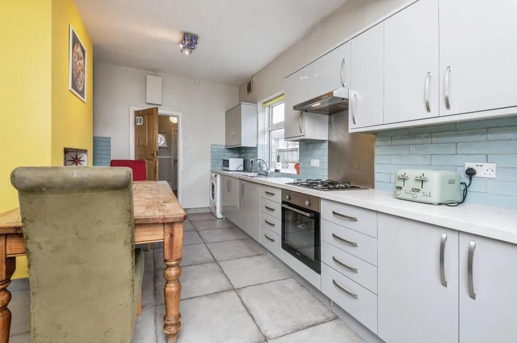 Horbury, Wakefield, West Yorkshire, WF4 6ER - Online Auctions