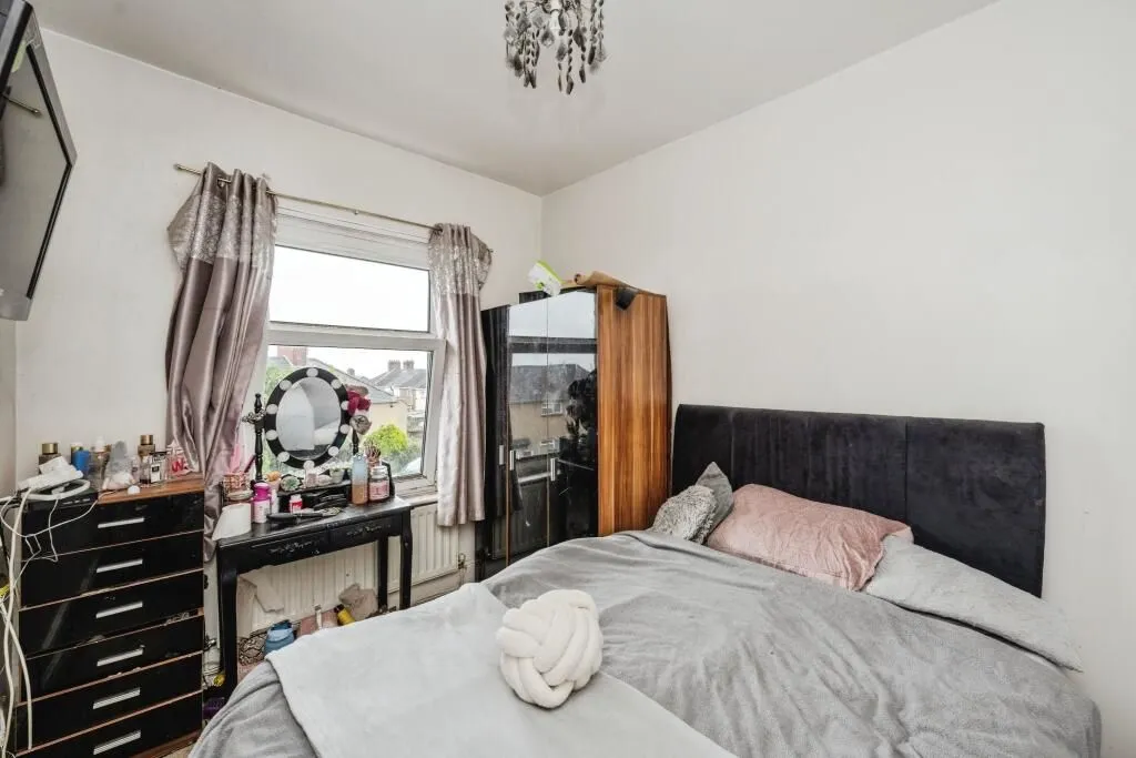 Port Tennant, Swansea, West Glamorgan, SA1 8NL - Online Auctions