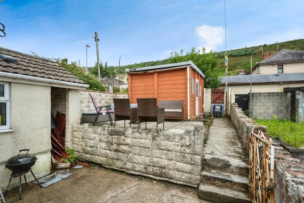 Port Tennant, Swansea, West Glamorgan, SA1 8NL - Online Auctions
