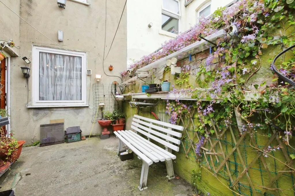 Shildon, County Durham, DL4 2LJ - Online Auctions