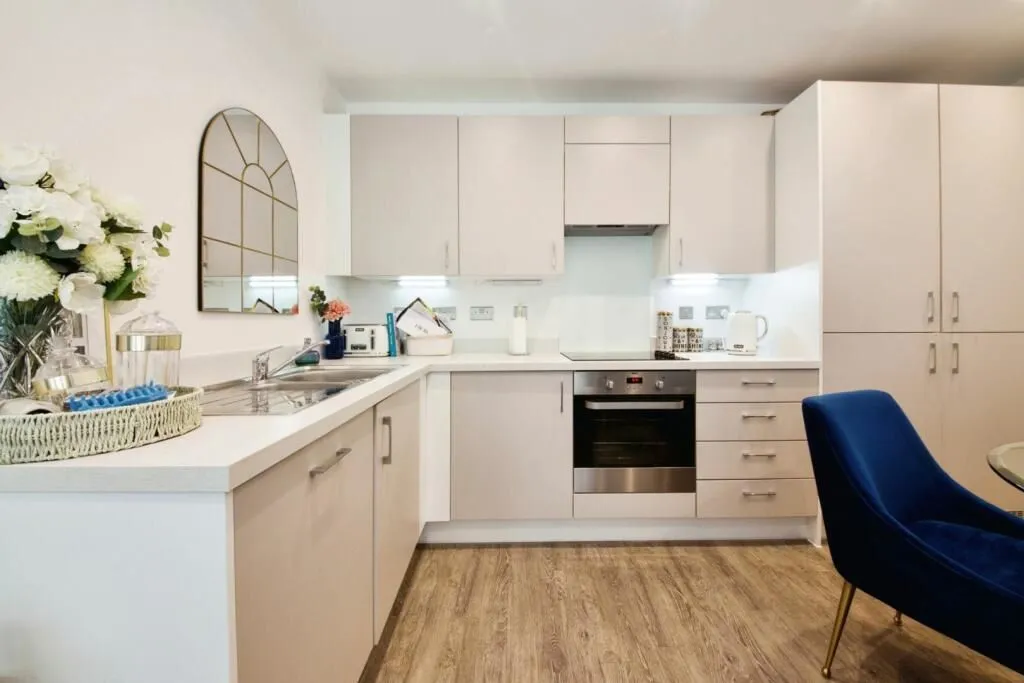 Laidlaw House, 15 Medawar Drive, London, NW7 1SS - Online Auctions