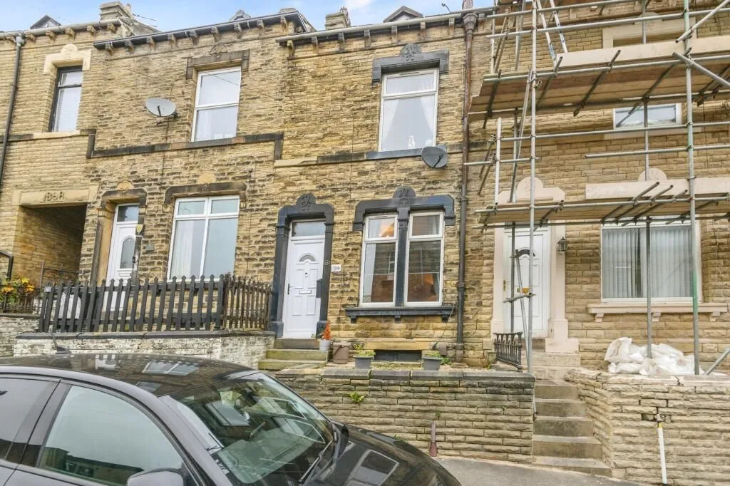 Brighouse, West Yorkshire, HD6 1DA - Online Auctions
