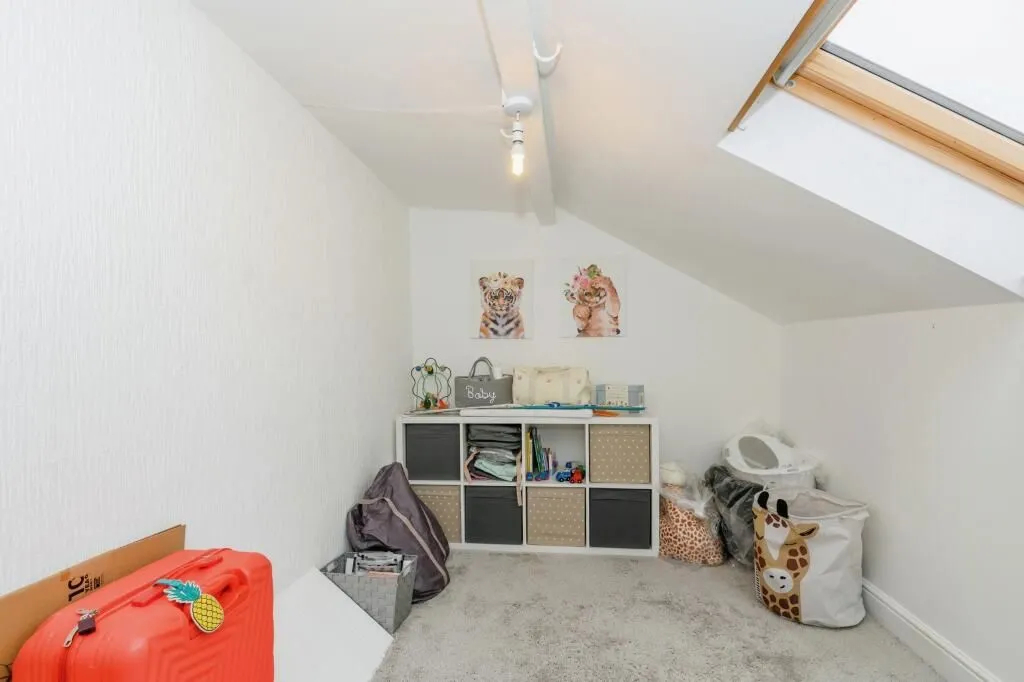 Brighouse, West Yorkshire, HD6 1DA - Online Auctions