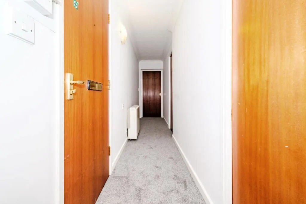 77 Heene Road, Worthing, West Sussex, BN11 4PP - Online Auctions