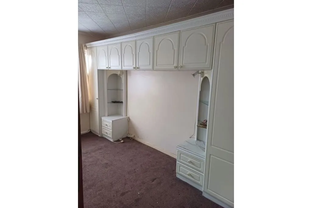 Dunholme, Lincoln, Lincolnshire, LN2 3SW - Online Auctions