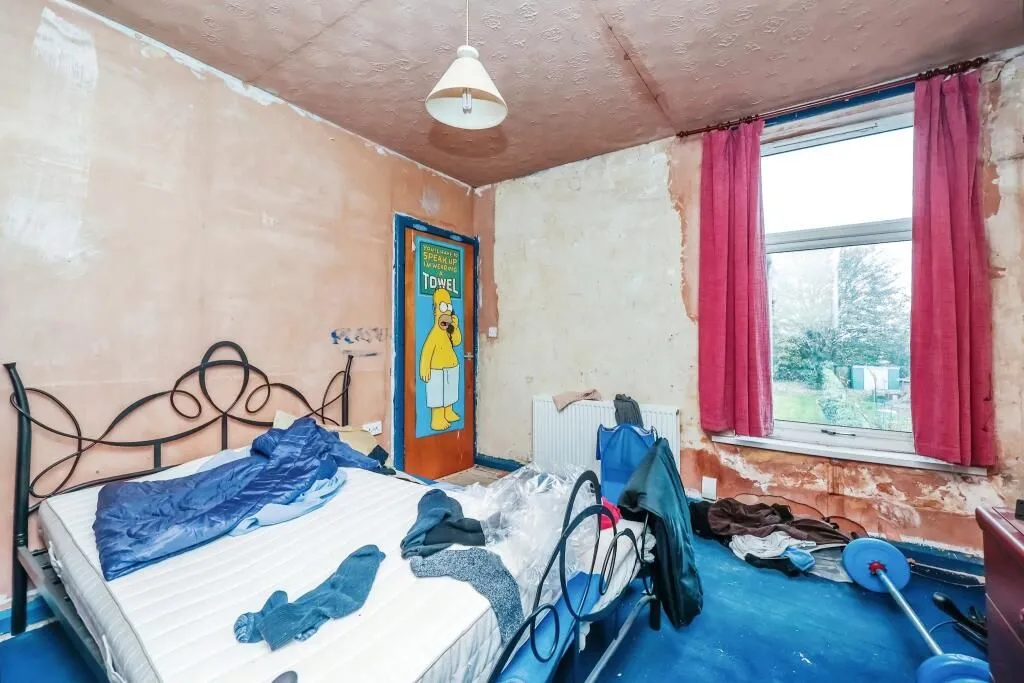 Nottingham, Nottinghamshire, NG6 8LQ - Online Auctions