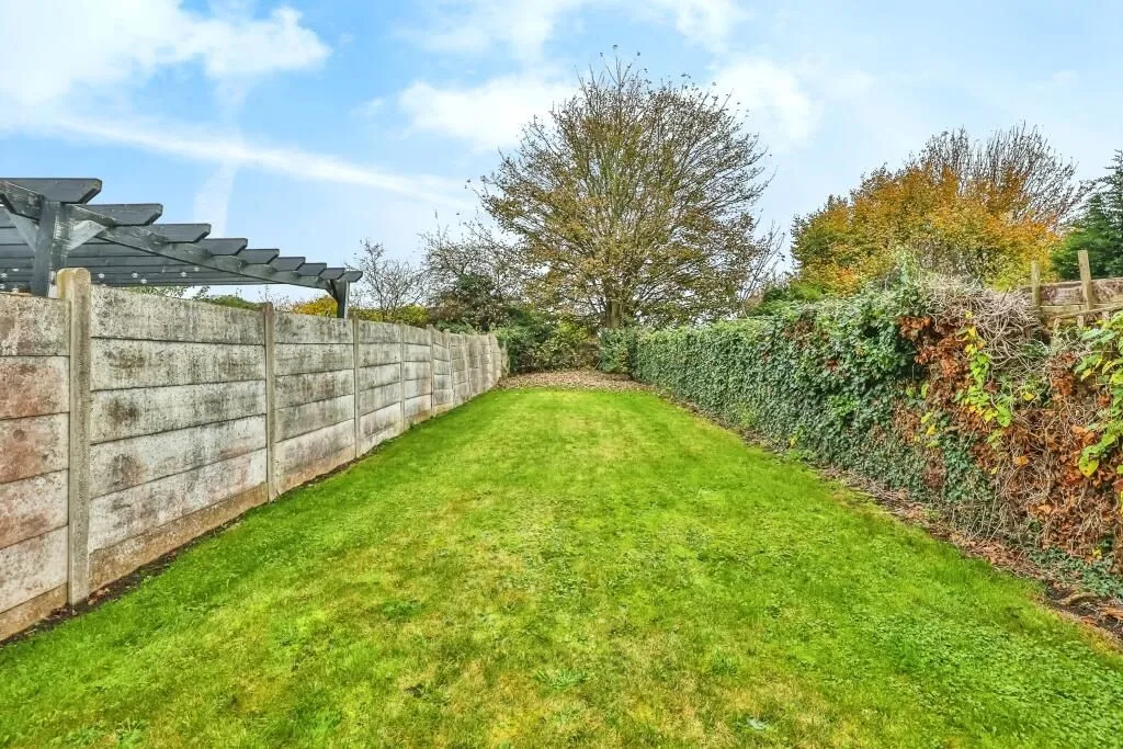 Nottingham, Nottinghamshire, NG6 8LQ - Online Auctions