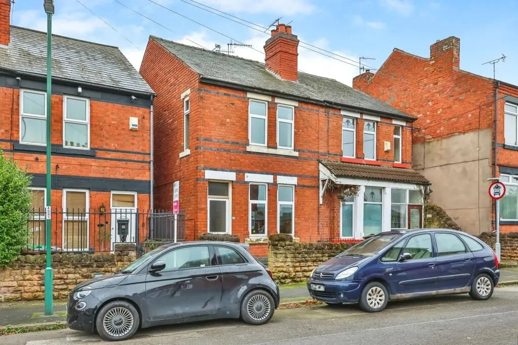 Nottingham, Nottinghamshire, NG6 8LQ - Online Auctions