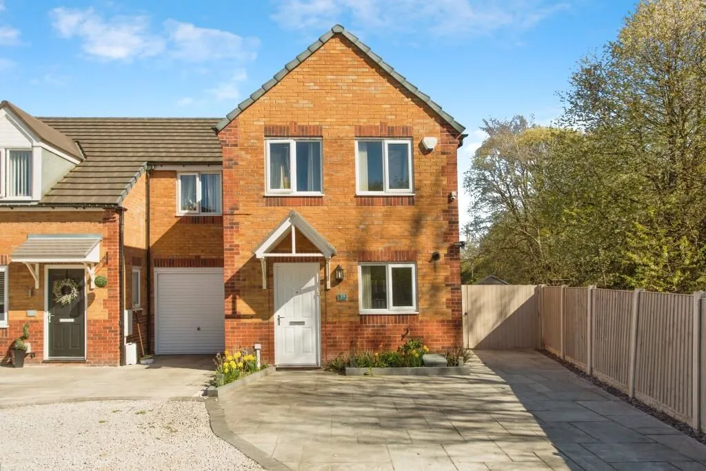 Wigan, Lancashire, WN5 9BD - Online Auctions