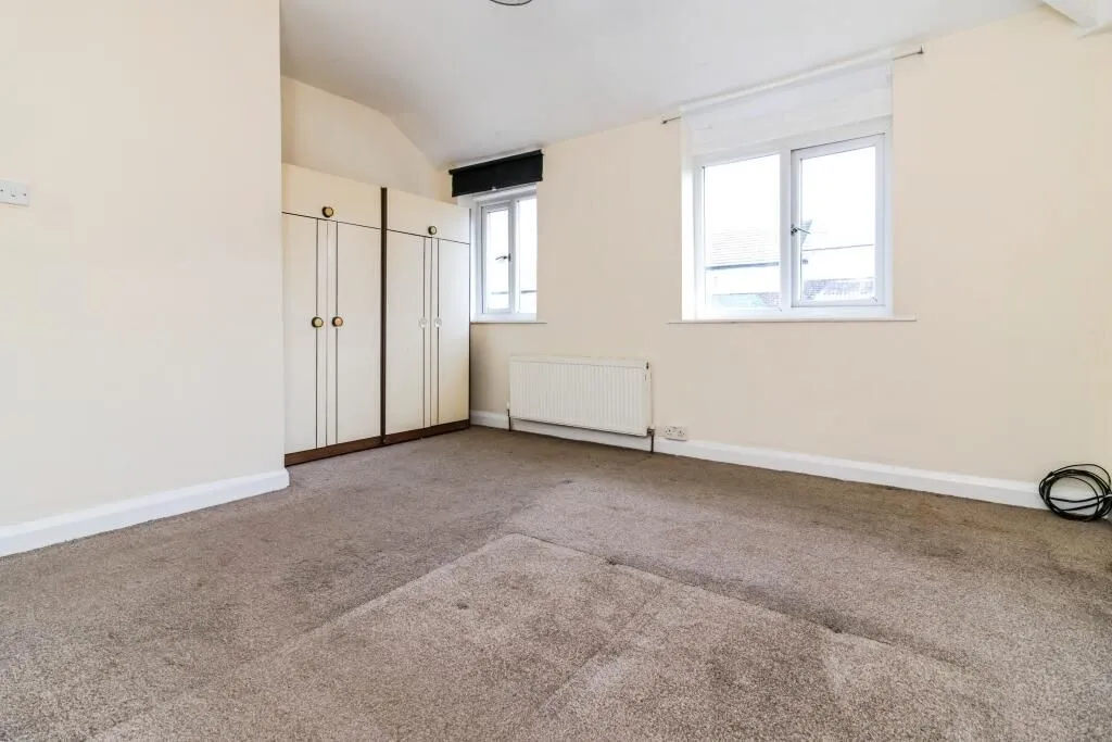 Manchester, Lancashire, M9 0PZ - Online Auctions
